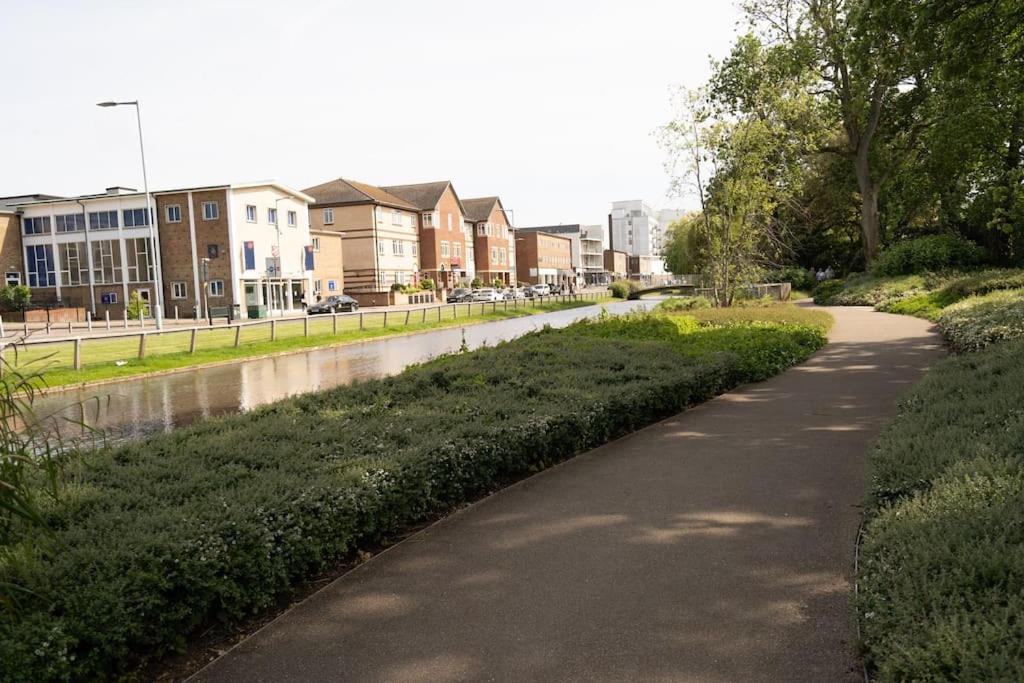 Hemel Apartments - Riverside Retreat Hemel Hempstead Εξωτερικό φωτογραφία